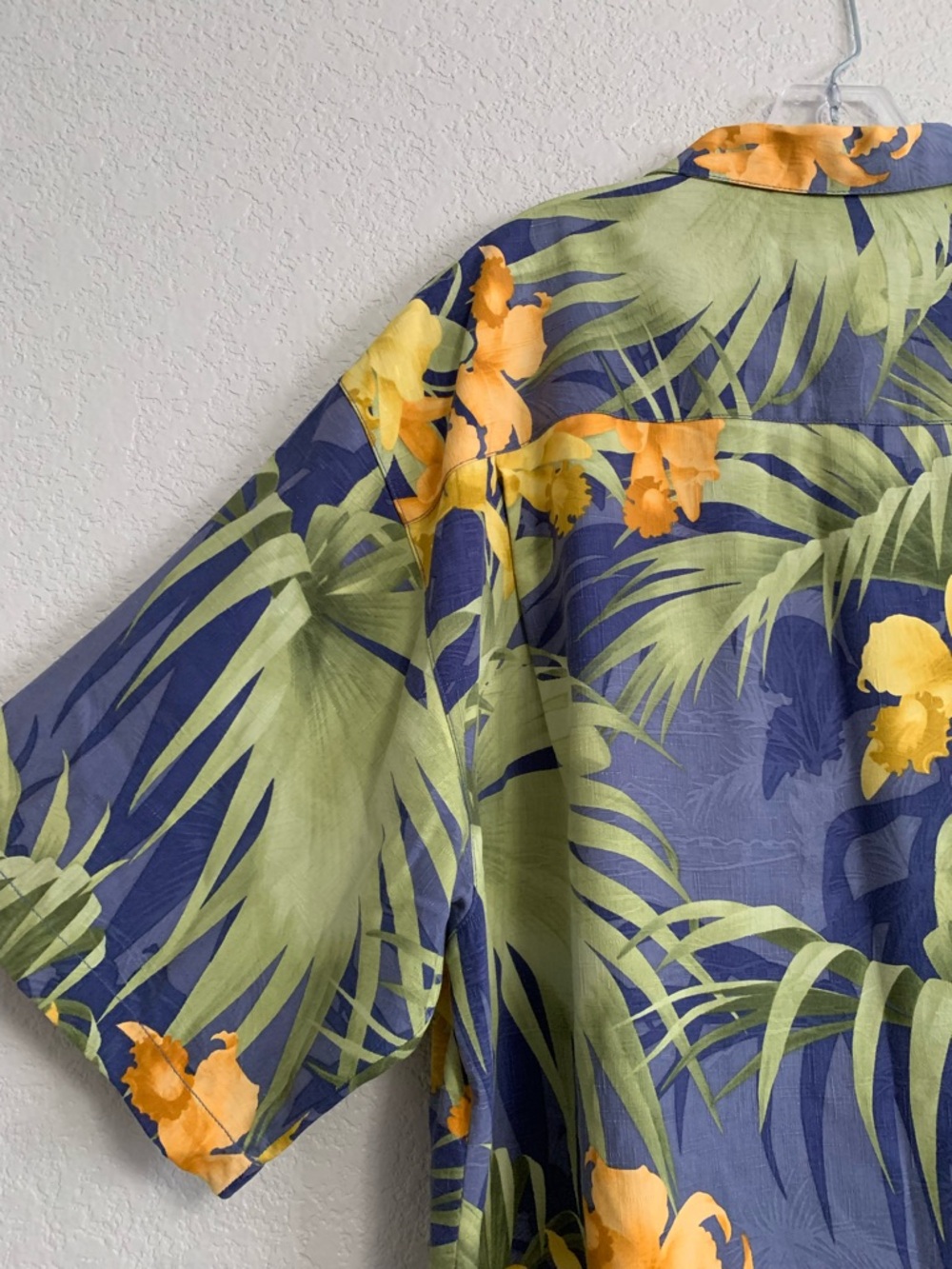 Tommy Bahama Shirt Men XL Silk Floral  Hawaiian Print Short Sleeve Button Preppy - Picture 8 of 12
